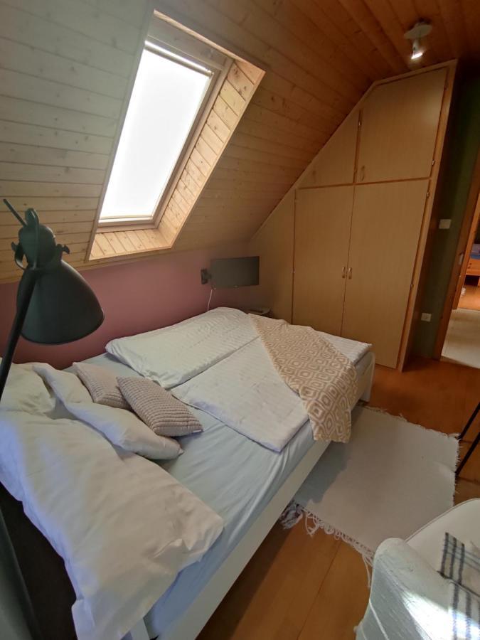 Вілла Benaja Swiss Nyaralohaz Кестхей Екстер'єр фото